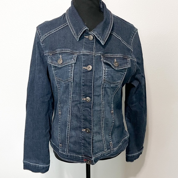 Wrangler Jackets & Blazers - WRANGLER Authentics Women's Stretch Denim Jacket (Size L)